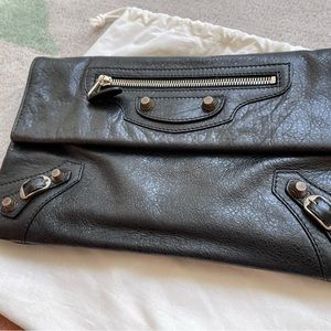 Balenciaga cluth